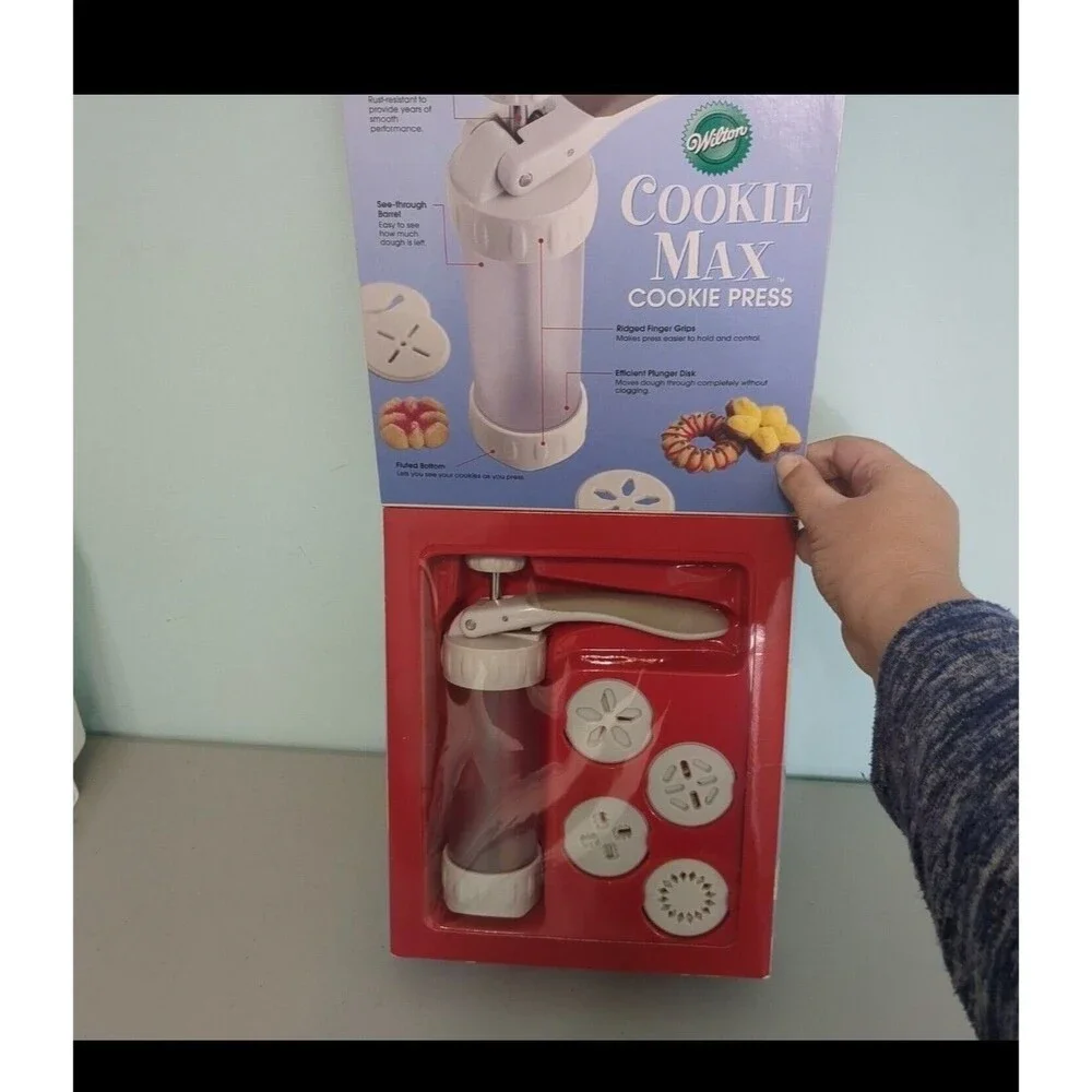 Wilton cookie maker